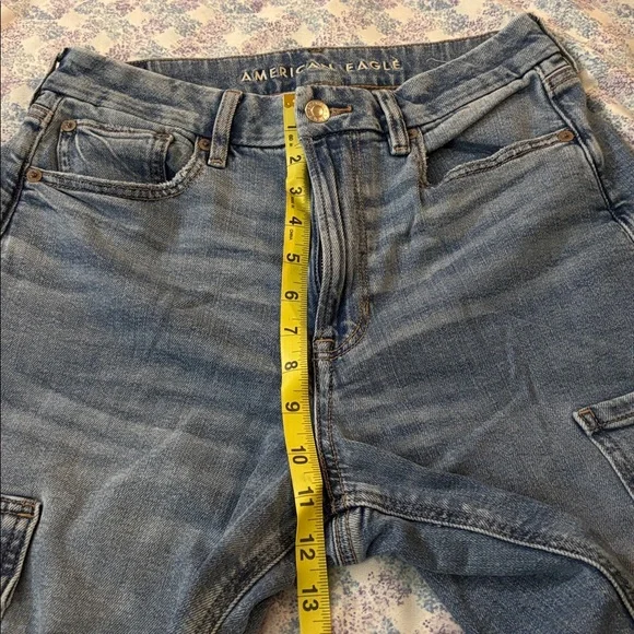 American Eagle Super High Rise Curvy Baggy Wide Leg Cargo Jeans - Picture 3 of 7